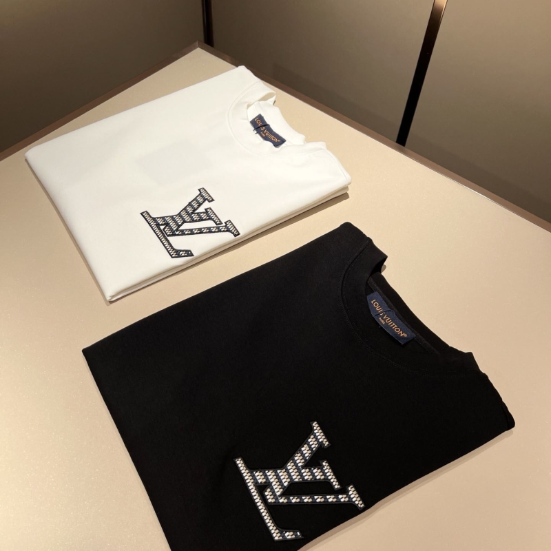 l0vis Vvtt0n t-shirt